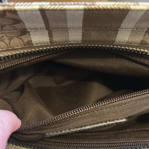 Coach Brown and Cream Elegant Tote Bag - Picture 10 of 10